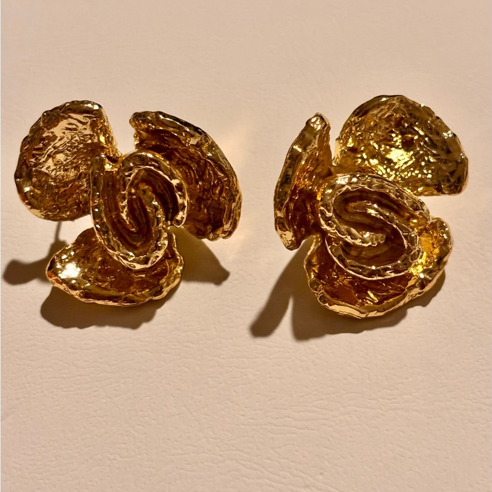 Gold Floral Textured Stud Earrings - Women Jewelry
